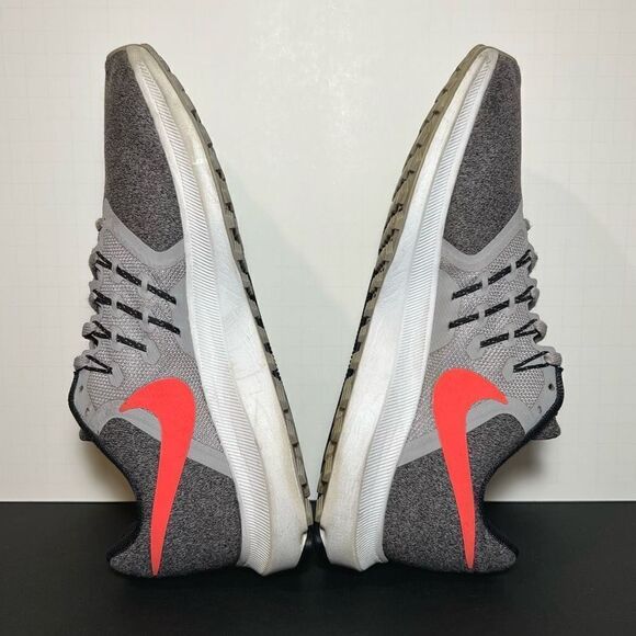 Womens NIKE Run Swift Grey Running Shoes / Size 9 - Picture 6 of 9
